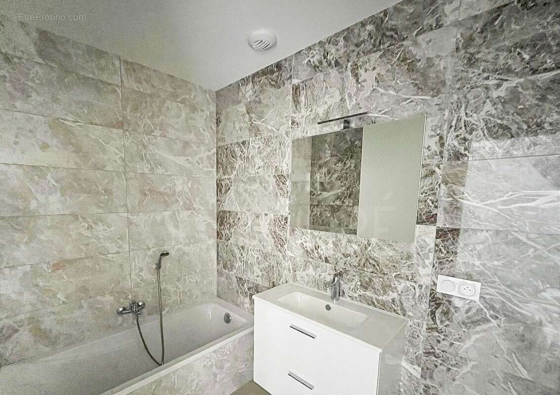 Appartement à RENAGE