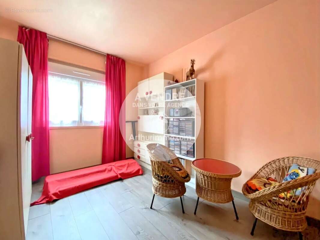 Maison 4 chambres, toute commodité à pied ! - photo 7