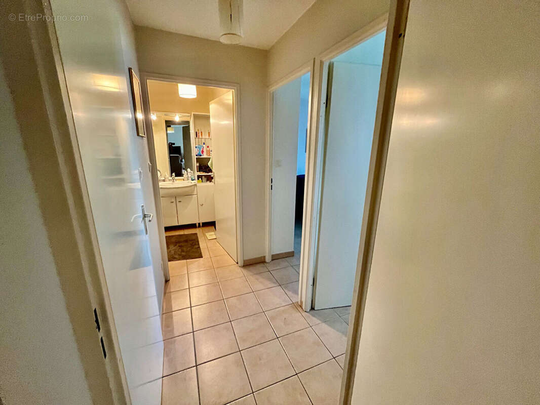 Appartement à L'ISLE-SUR-LA-SORGUE