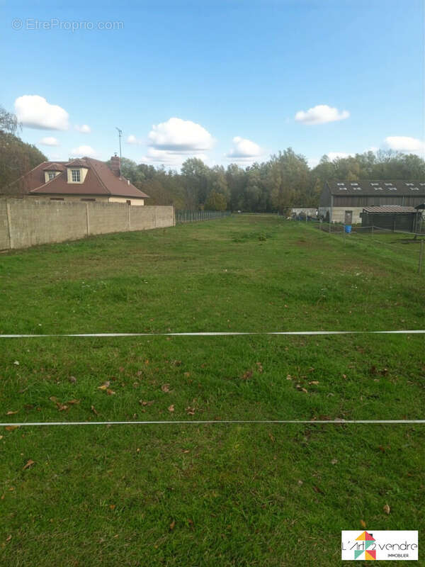 Terrain à SAINT-LEGER-AUX-BOIS