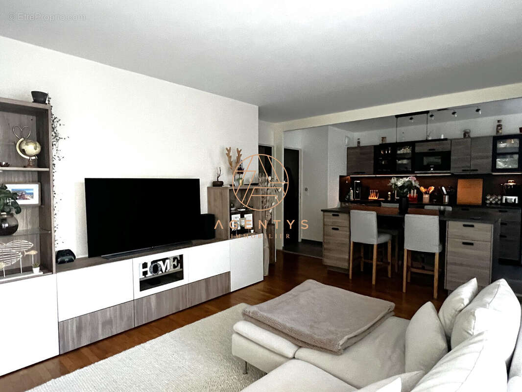 Appartement à LE PLESSIS-TREVISE