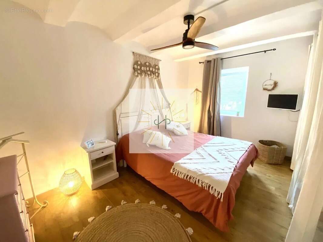 Maison à MONTELIMAR