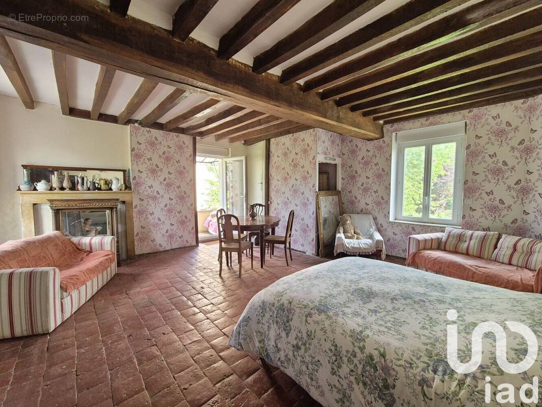 Photo 1 - Maison à LUCY-SUR-YONNE