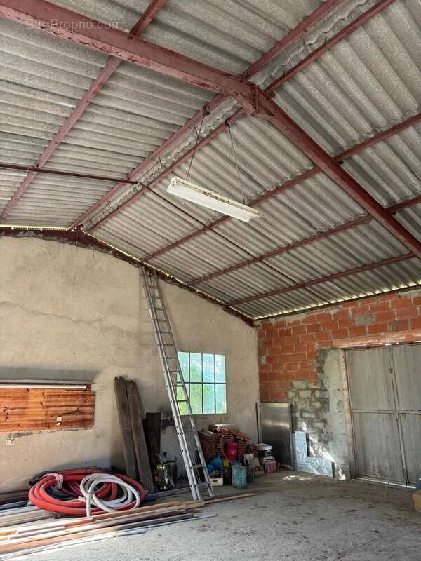 Commerce à SAINT-SULPICE