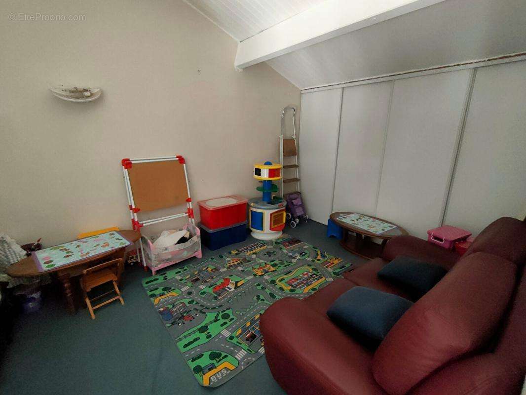 Maison à SAINT-LAURENT-SUR-SEVRE