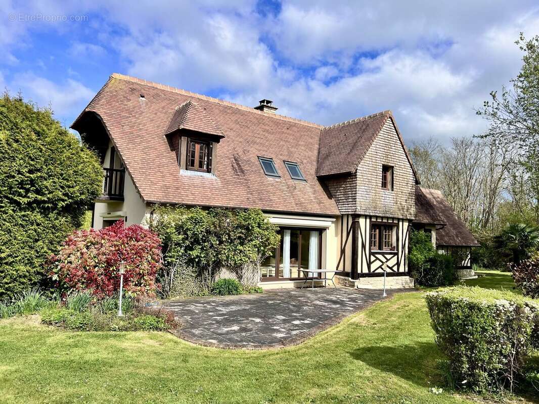 Maison à BLONVILLE-SUR-MER