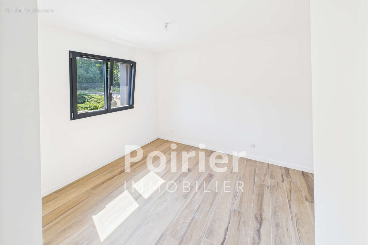 Appartement à NEUVECELLE