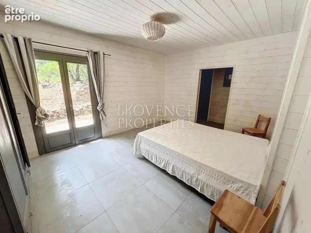 Villa 228 m², vue panoramique et terrain de 1,3 hectare - photo 11