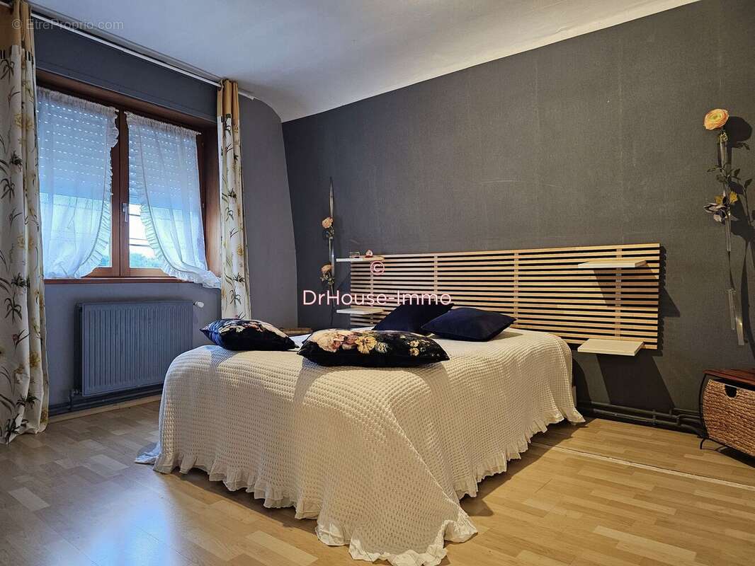 Maison à SAINT-AMAND-LES-EAUX