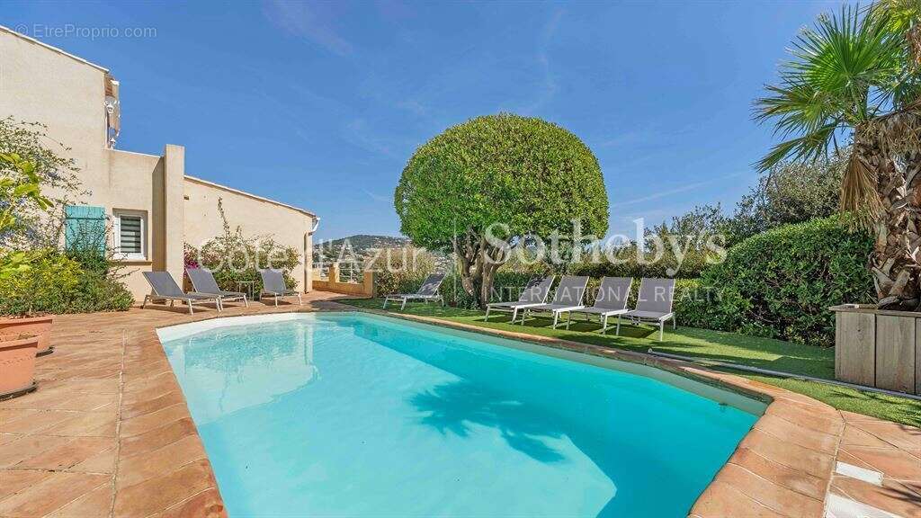 Maison à LES ISSAMBRES