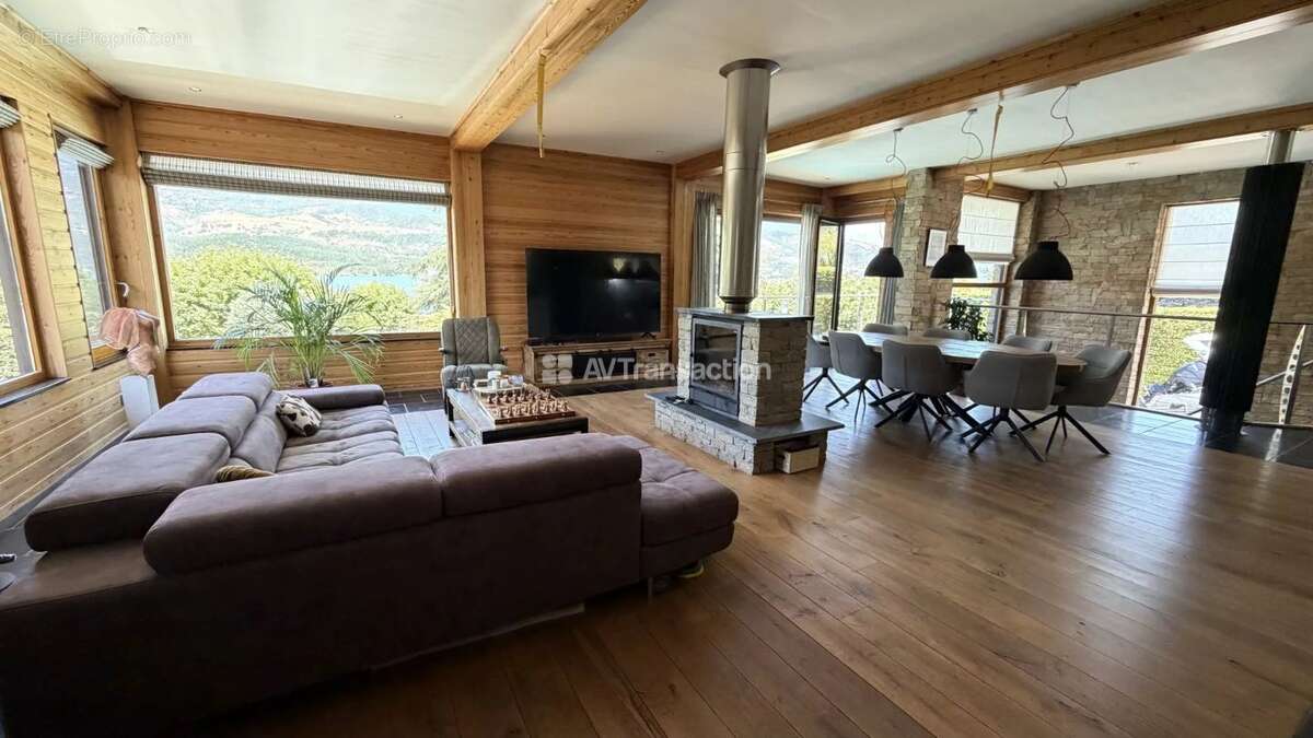 Maison 240 m² à Savines-Le-Lac  - photo 12