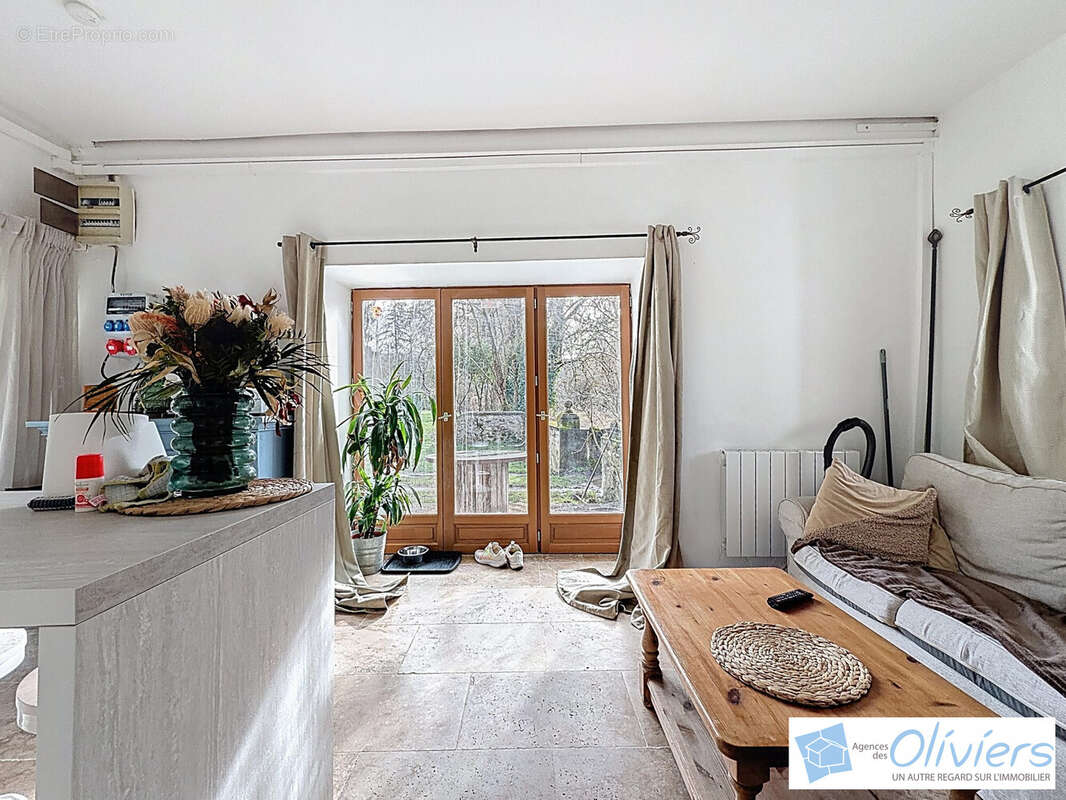 Appartement à SAINT-REMY-LES-CHEVREUSE