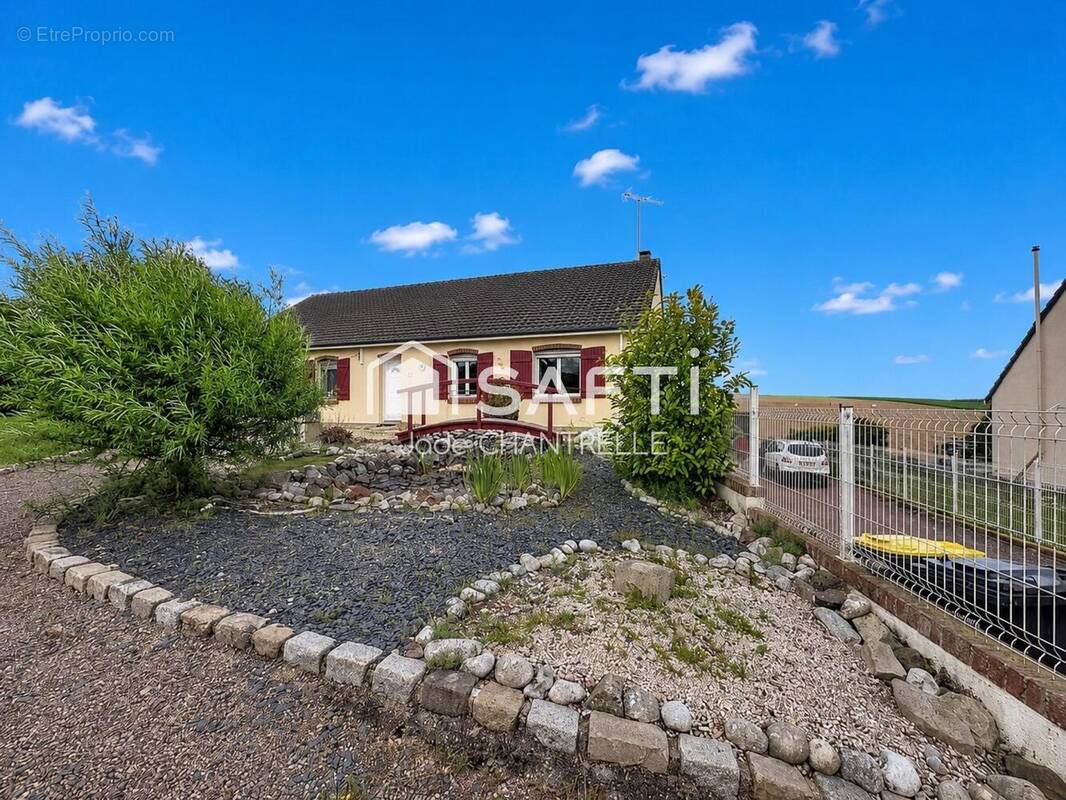 Photo 1 - Maison à SALEUX