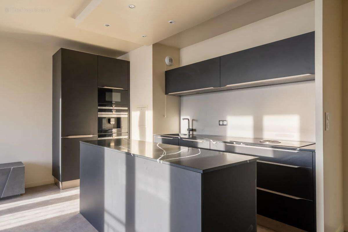 Appartement à LE BLANC-MESNIL