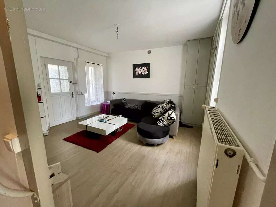 Commerce à ARGENTON-SUR-CREUSE