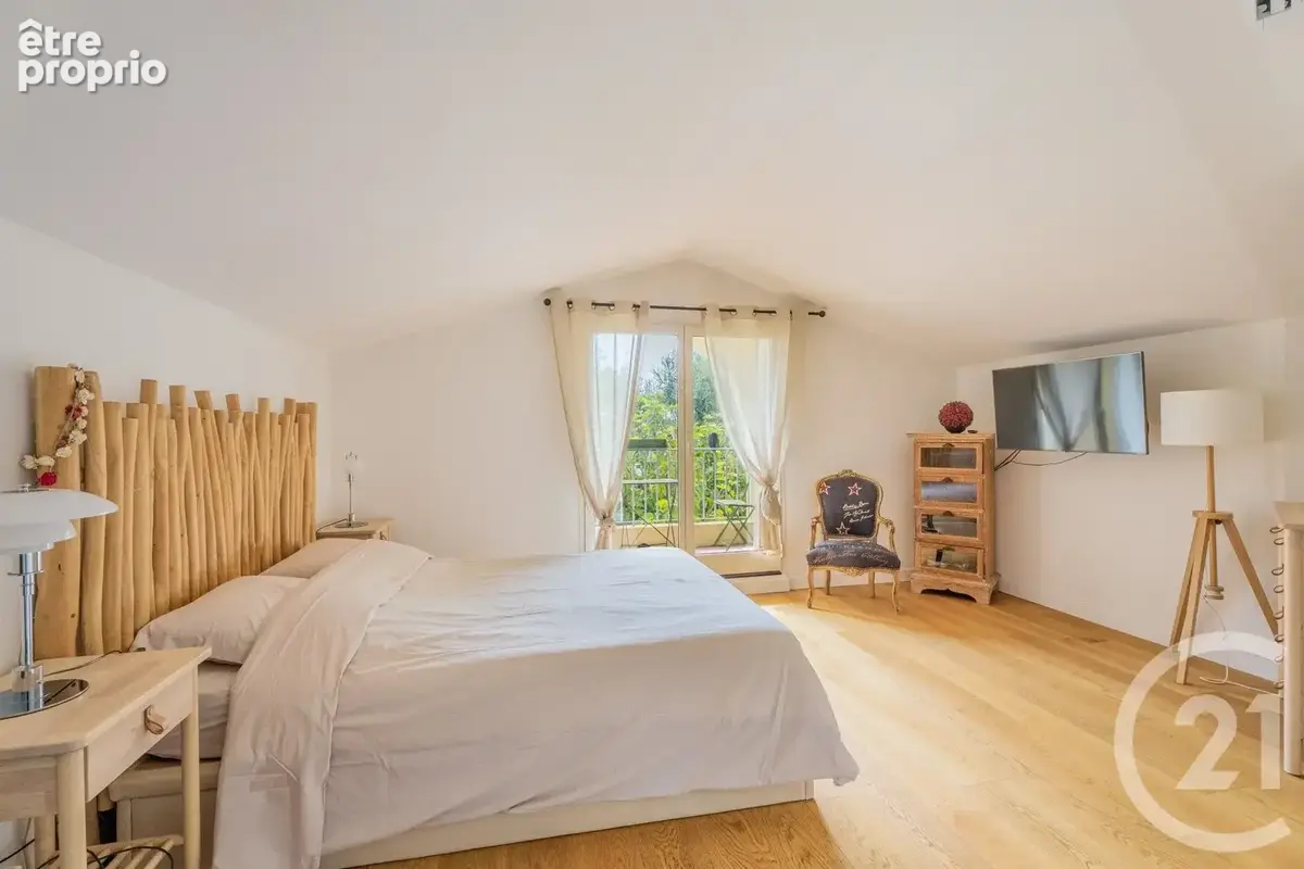 Maison 5 pièces 174 m² à vendre à Nice (06100) - photo 12