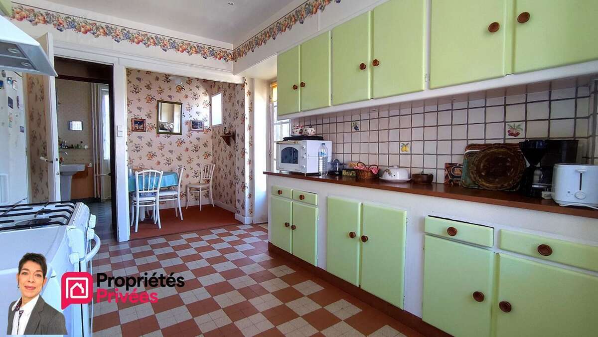 THIZY-LES-BOURGS (69240)  Demeure de caractère, 6 à 8 chambres, avec jardin et potentiel locatif - photo 8