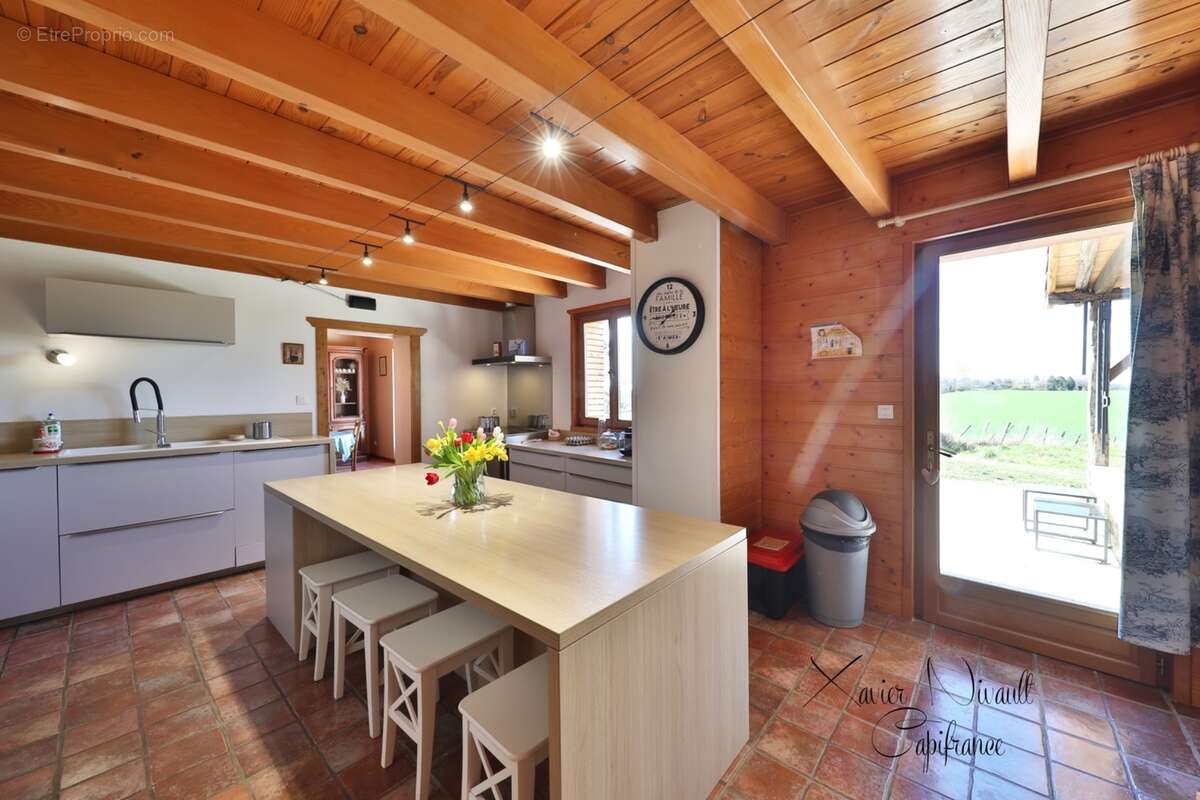 Maison à vendre 11 pièces proche de SAINT AMOUR (39) - photo 6