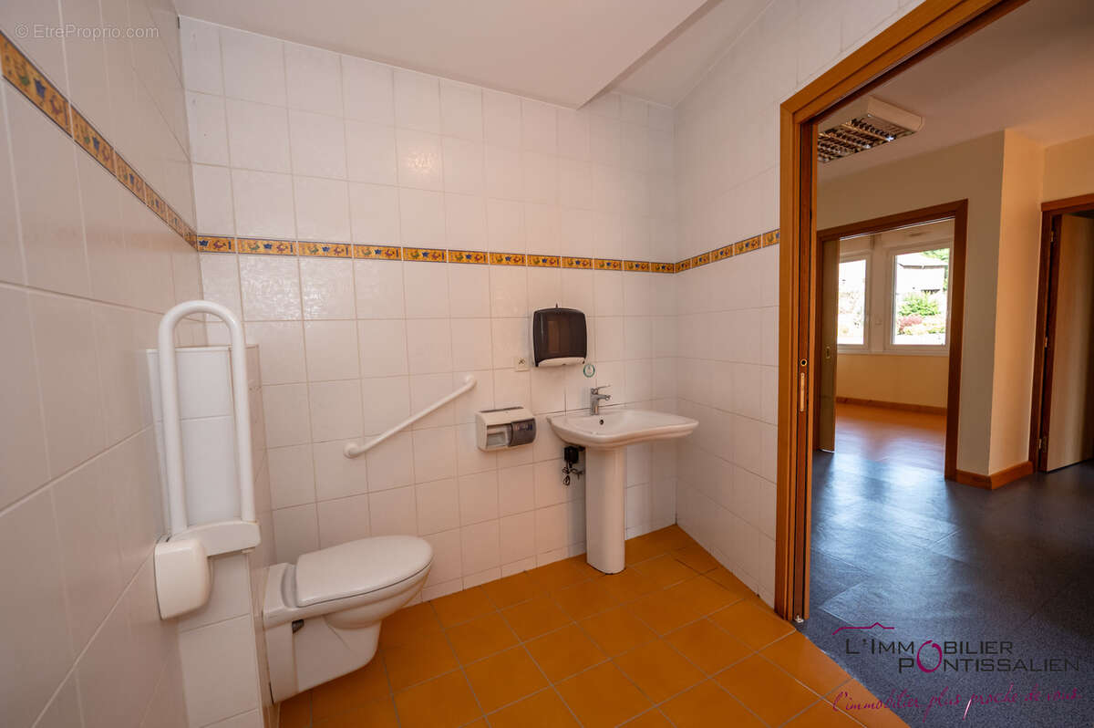 Oye et pallet : local ou appartement en rdc - photo 13