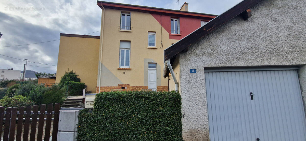 Maison à CLERMONT-FERRAND