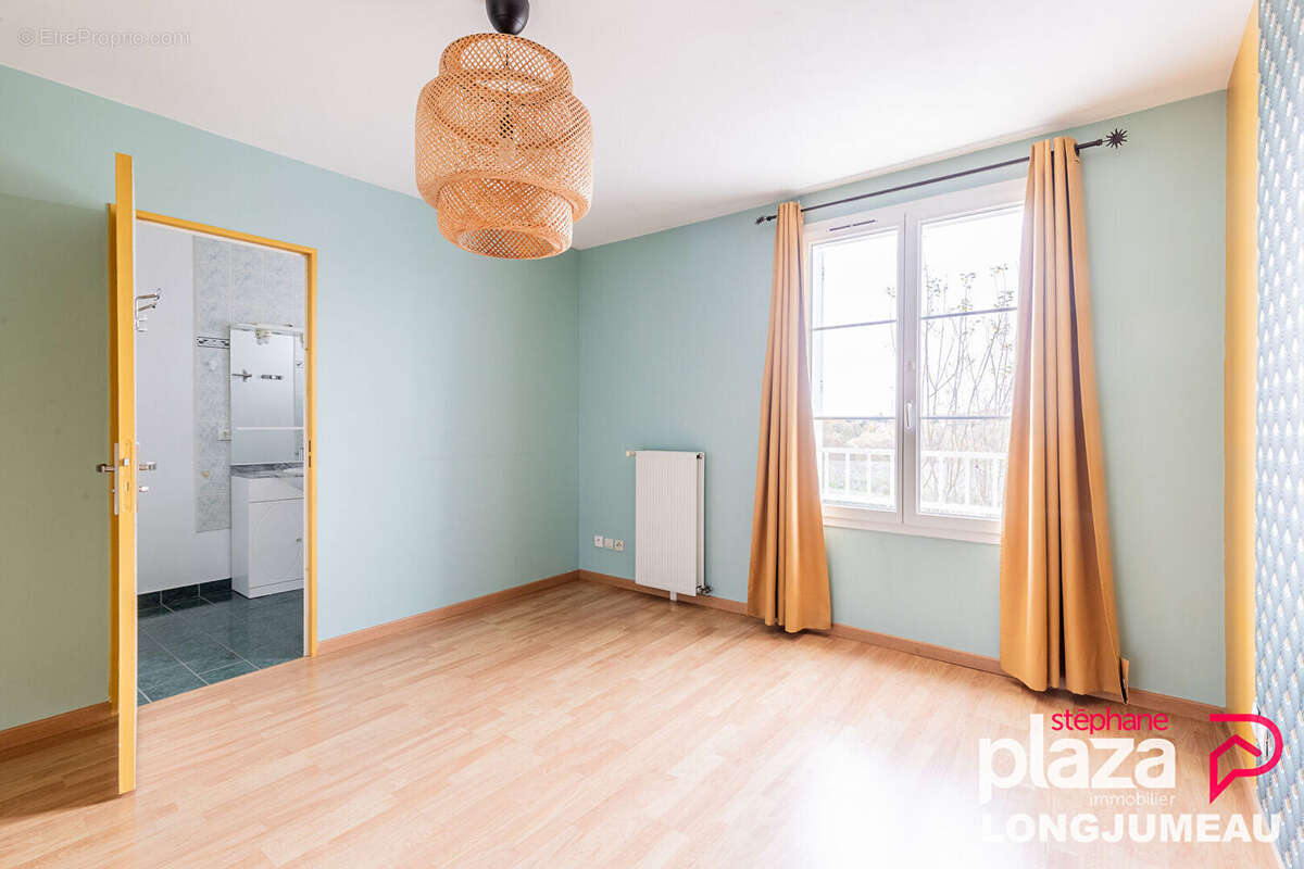 Maison à LONGJUMEAU