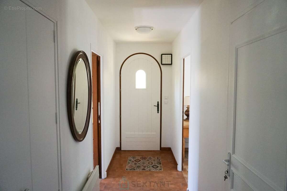 Maison à SAINT-ROMAIN-ET-SAINT-CLEMENT