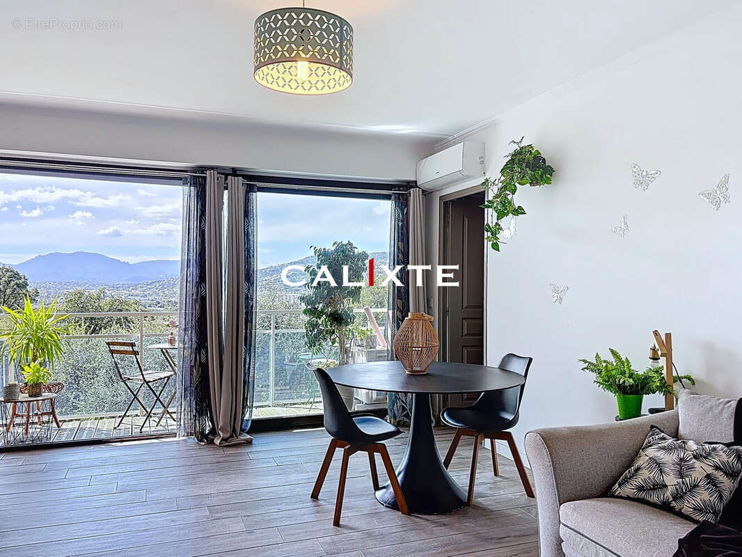 Appartement à LE CANNET