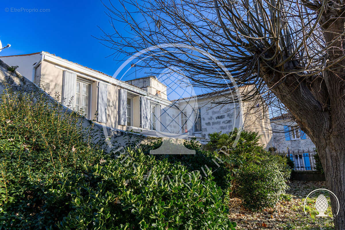 Maison à NIEUL-SUR-MER