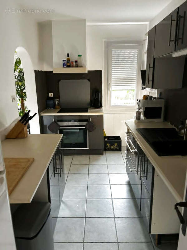 Appartement 2 pièces de 54 m2 avec exceptionnelle terrasse de 30 m2   Trappes - photo 4