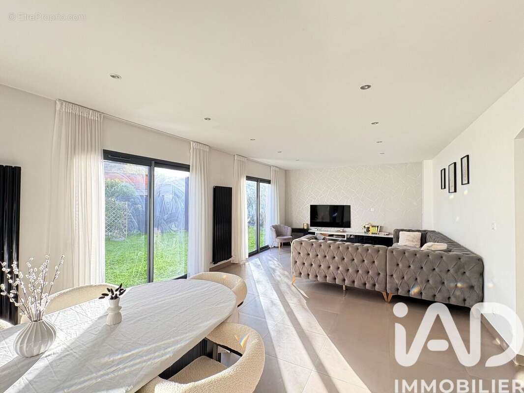 Photo 7 - Maison à BASSENS