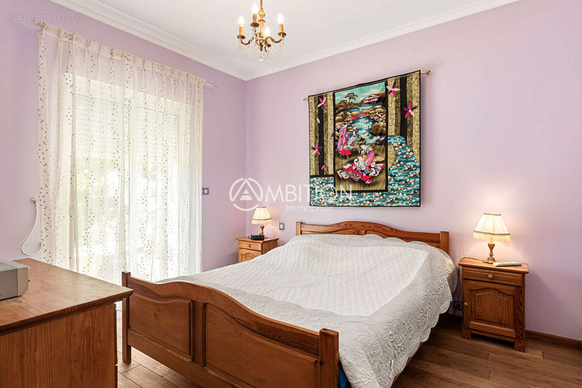 Maison à MANDELIEU-LA-NAPOULE