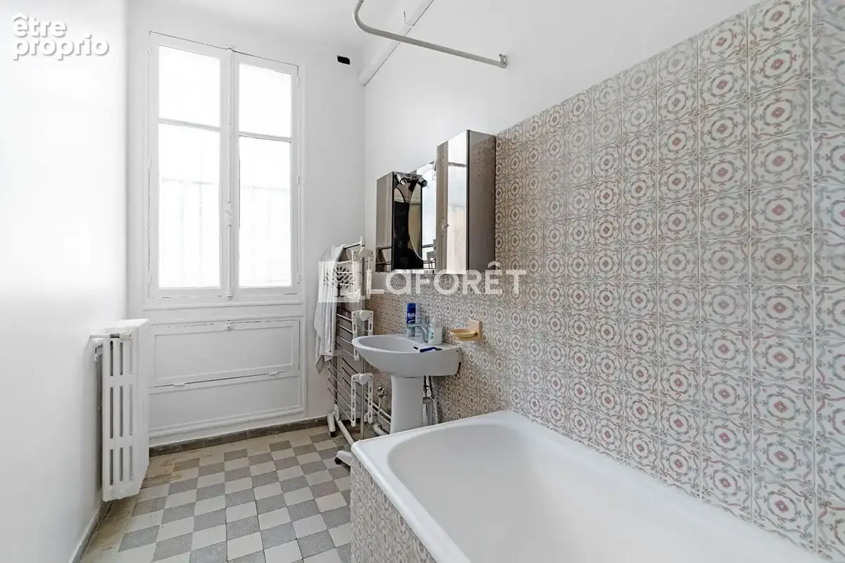 Luminosite - beaux volumes - copropriete art deco - photo 8