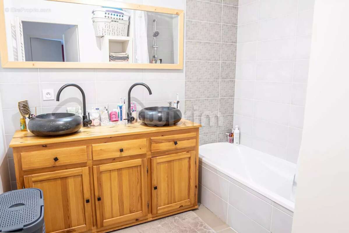 Appartement à CHENS-SUR-LEMAN