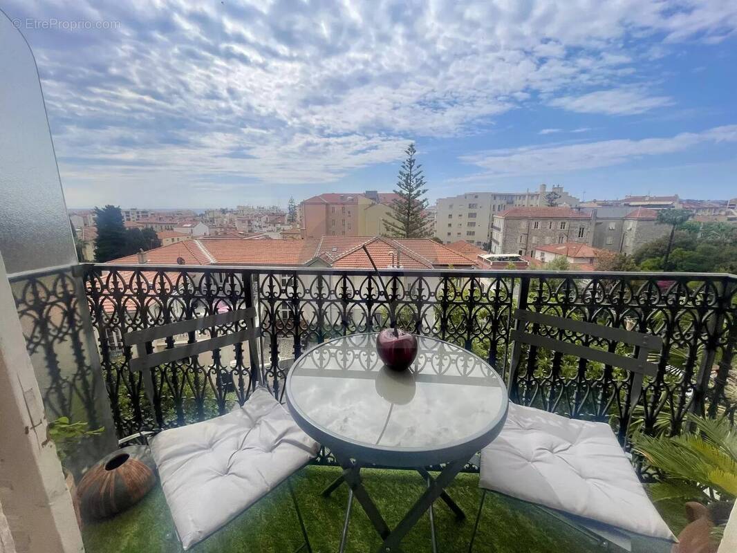 Appartement à MENTON