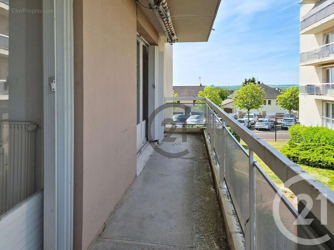 Appartement à MIGENNES