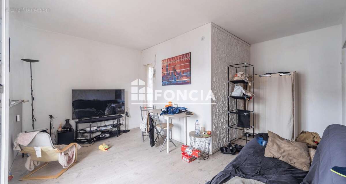 Investissement 12,9% DE RENTABILITE : Studio 32m² avec balcon et locataire en place - photo 4