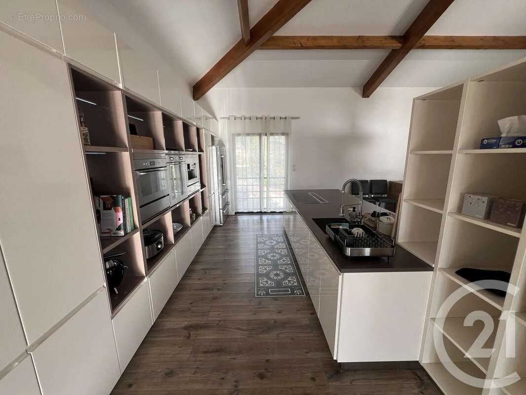 Appartement 200 m² à Santa-Maria-Di-Lota  - photo 8
