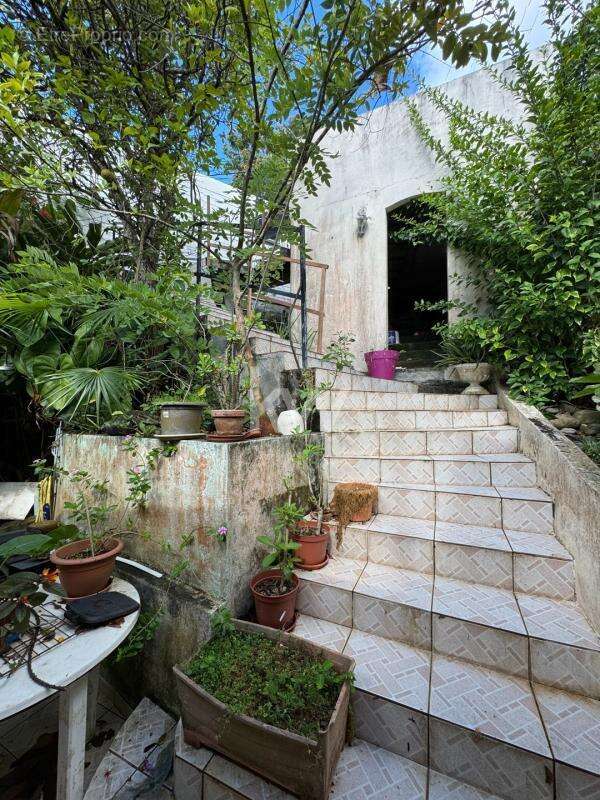 Maison à FORT-DE-FRANCE