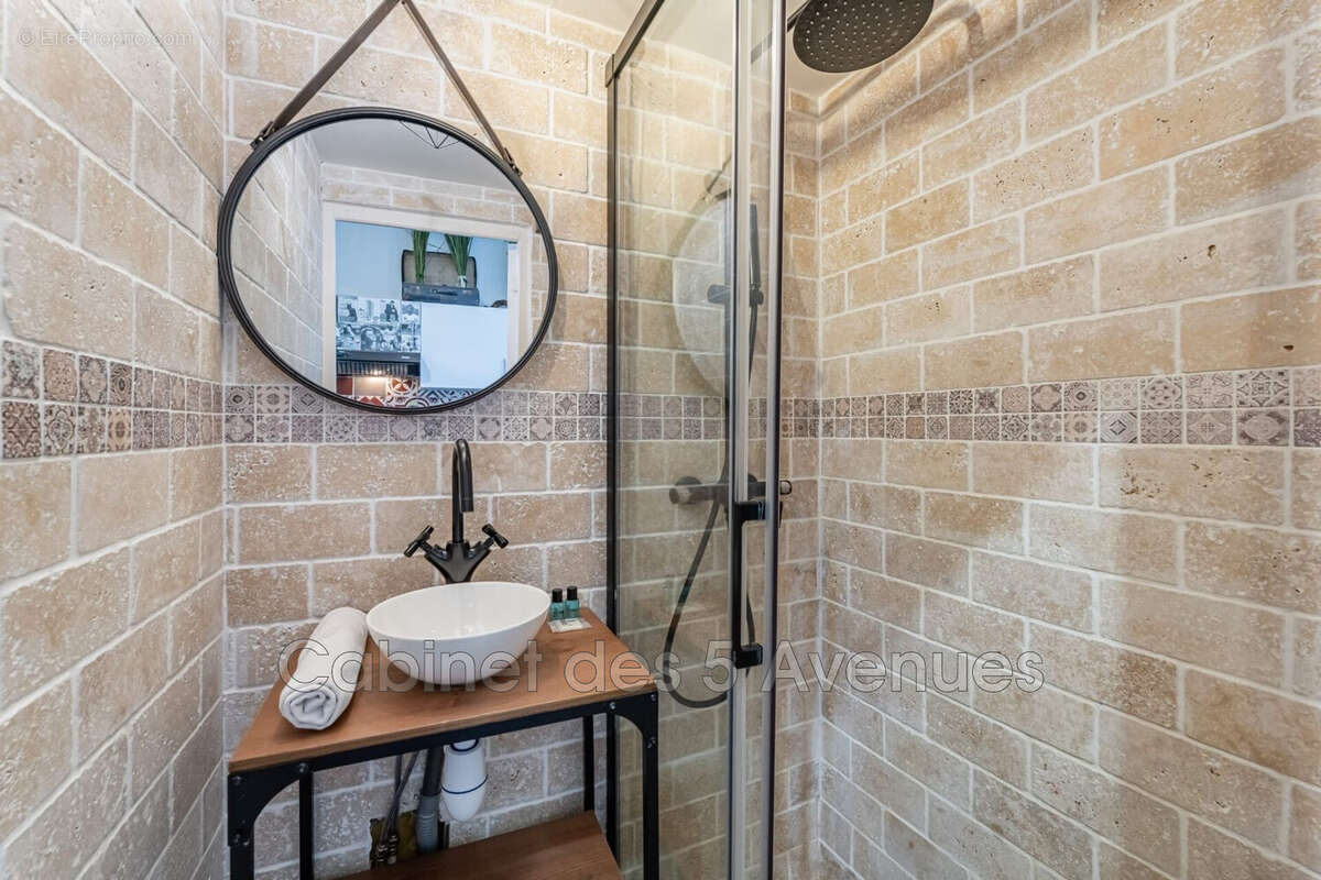 Appartement à MARSEILLE-2E