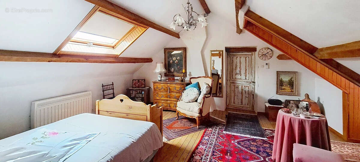 Maison à CERNY