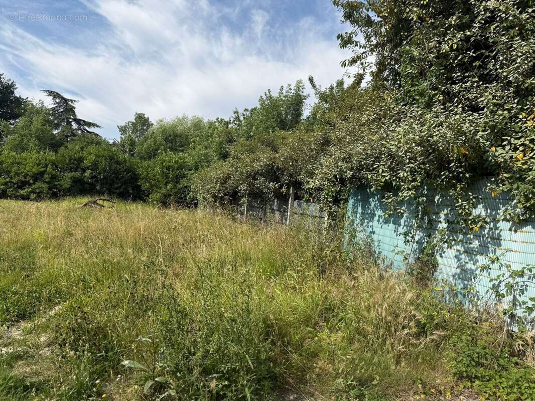 Terrain à BRETIGNY-SUR-ORGE