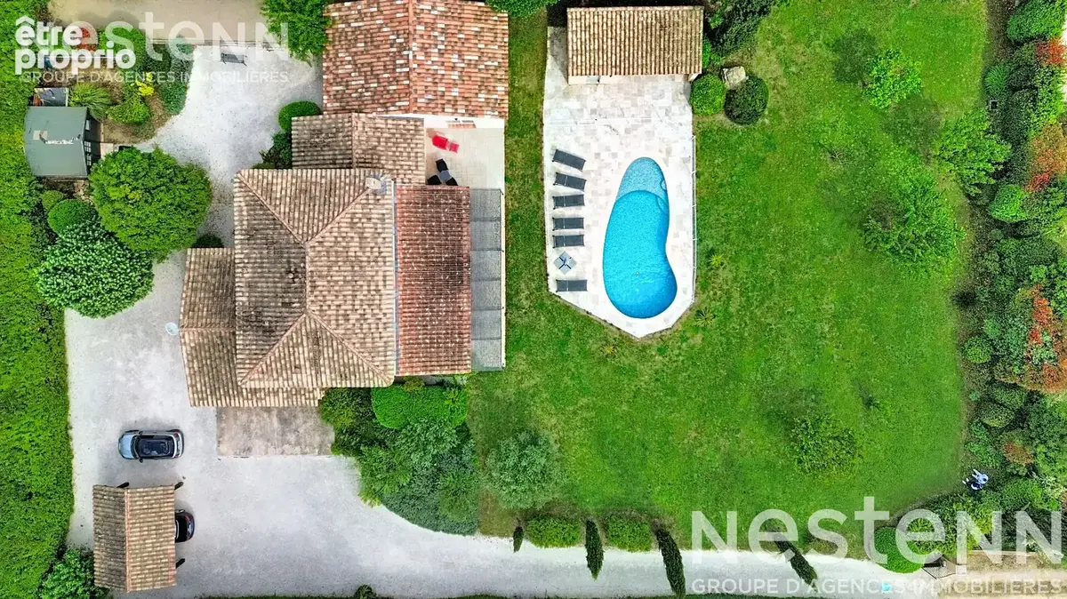 A vendre , Maison CARCES 8 pièces 208 m2 avec piscine - photo 2