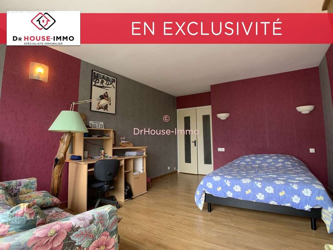 Appartement à CHALETTE-SUR-LOING