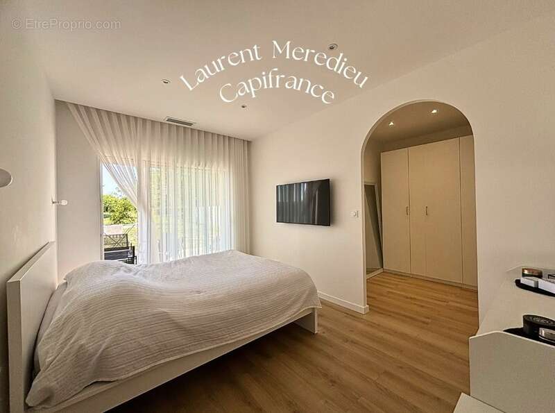 Maison à CUBZAC-LES-PONTS