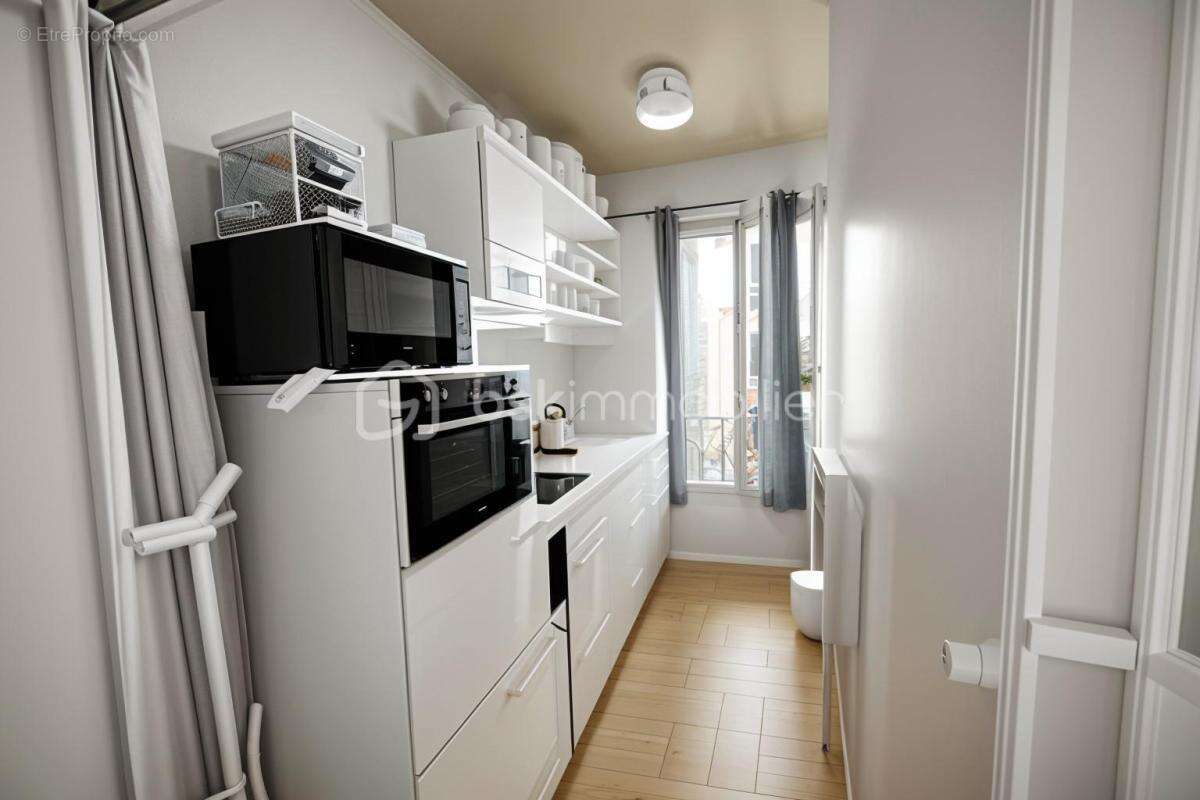 Appartement à PARIS-18E