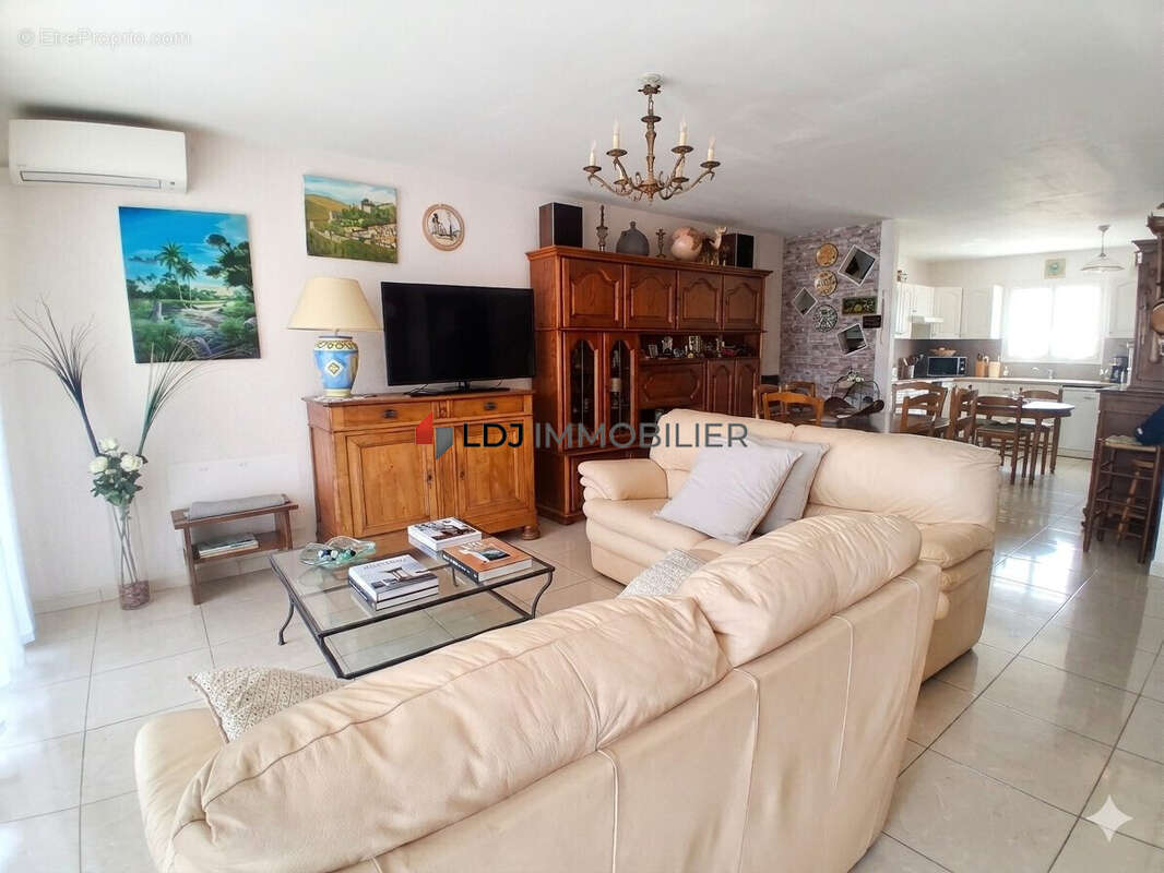 Maison 82 m² à Perpignan  - photo 4