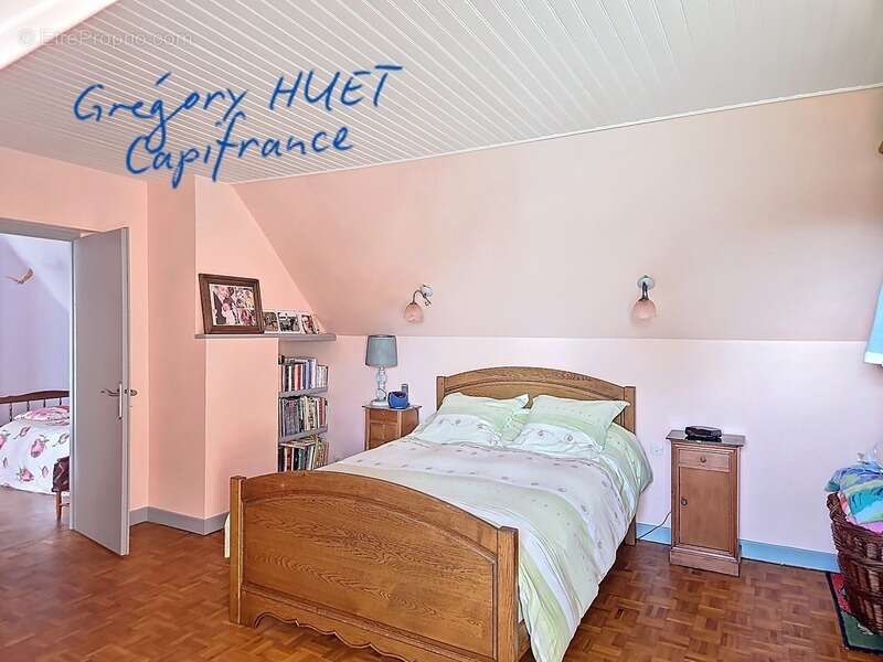 Maison à CROSVILLE-LA-VIEILLE