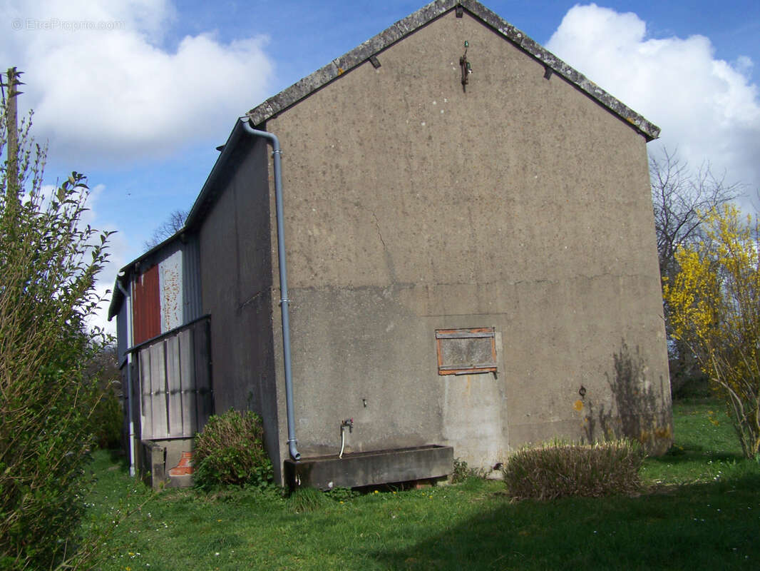 Maison à POULIGNY-NOTRE-DAME