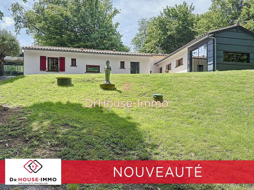 Maison à NOTRE-DAME-DE-SANILHAC