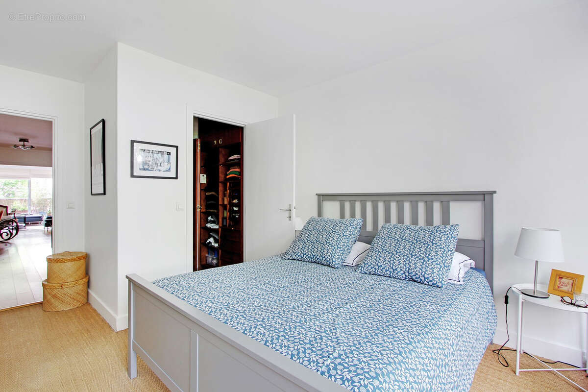 Appartement à PARIS-10E